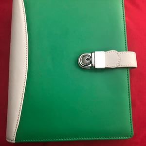 Meet your Posher, Sondra